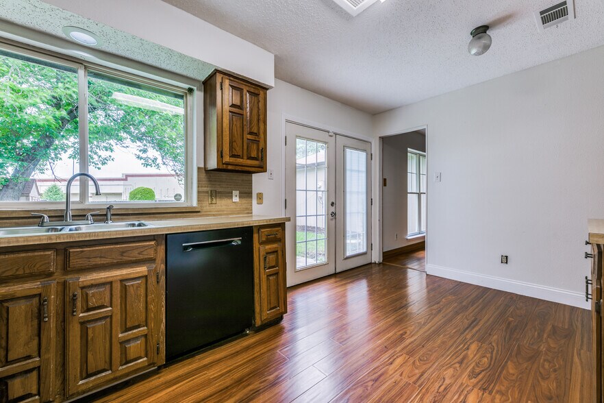 Building Photo - 1607 Heather Glen Ct