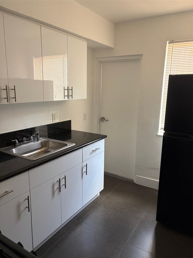 Building Photo - 675-684 84th St