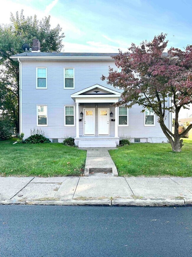 Primary Photo - 383 Jefferson St