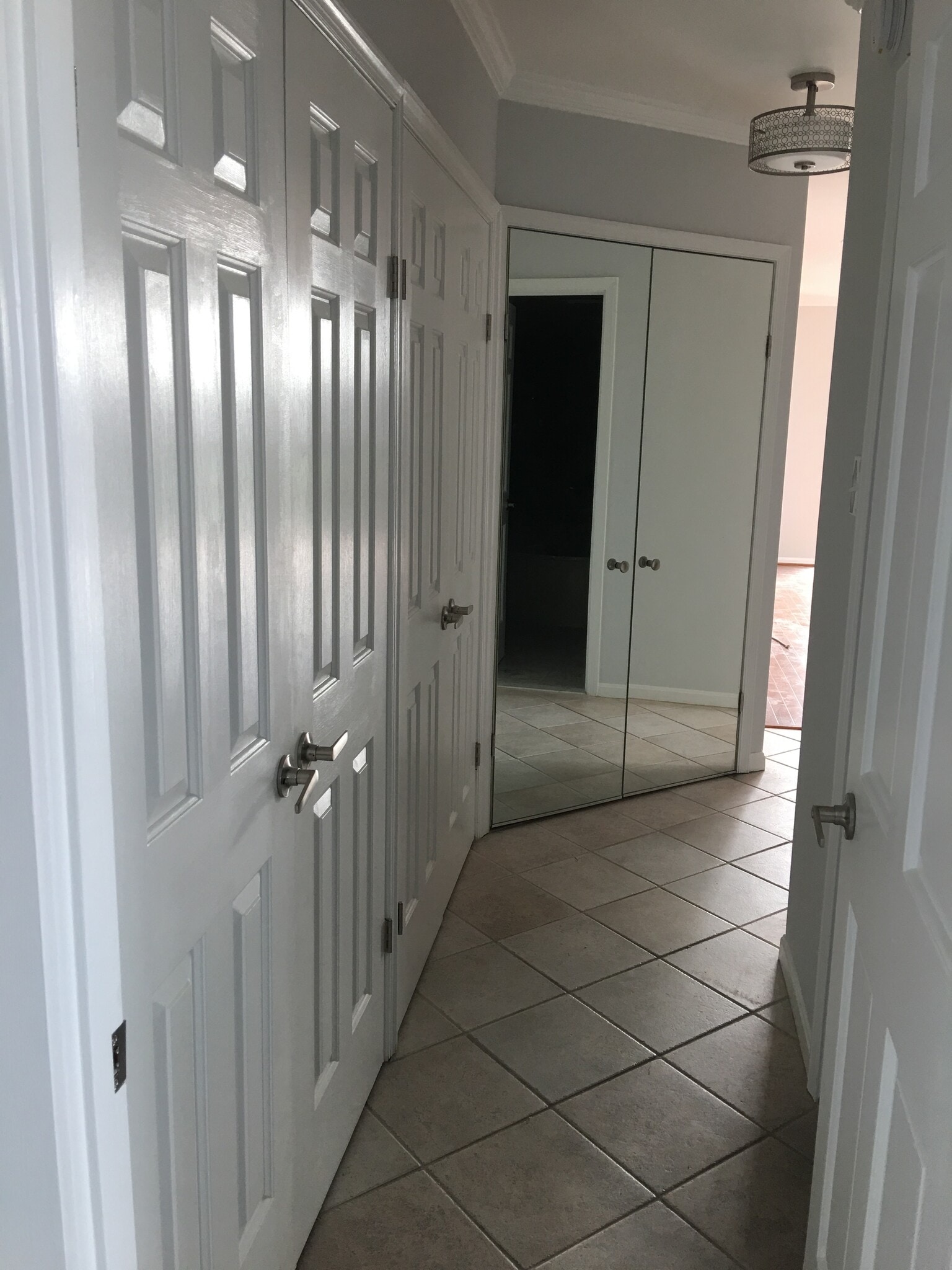 Closets - 800 25th St NW