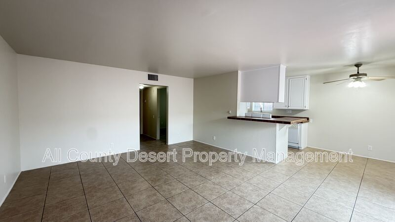 Building Photo - 550 El Cielo Rd