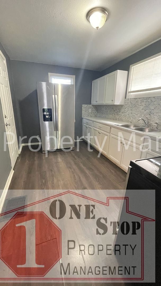 Building Photo - 3 Bedroom, 1 Bathroom House in Kansas City...