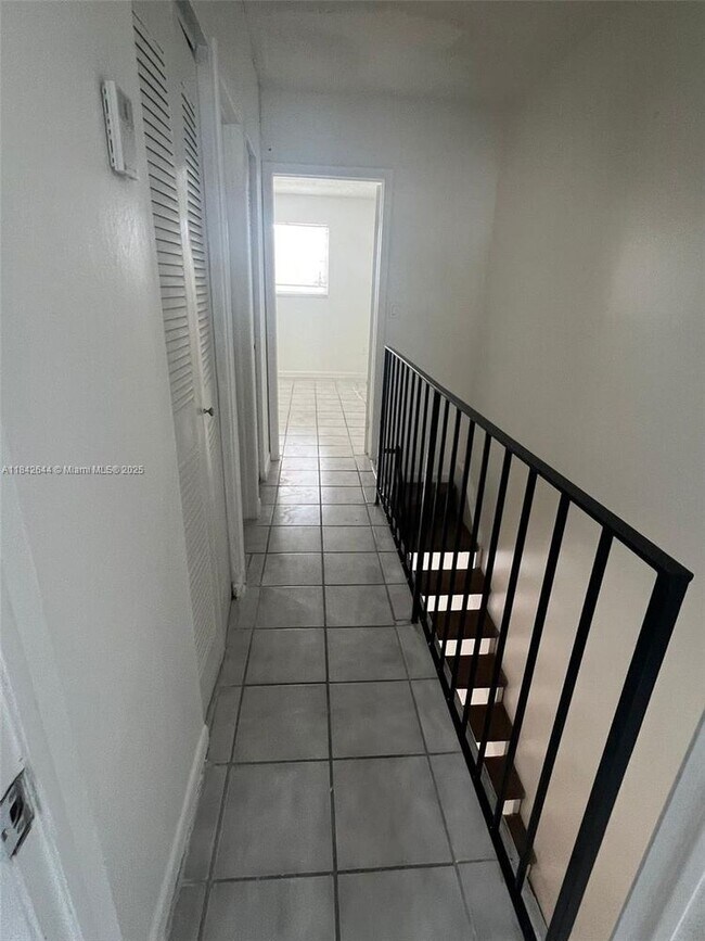 Building Photo - 15022 SW 80th Terrace