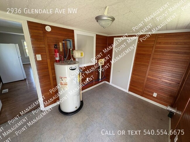 Building Photo - 2936 Glendale Ave NW