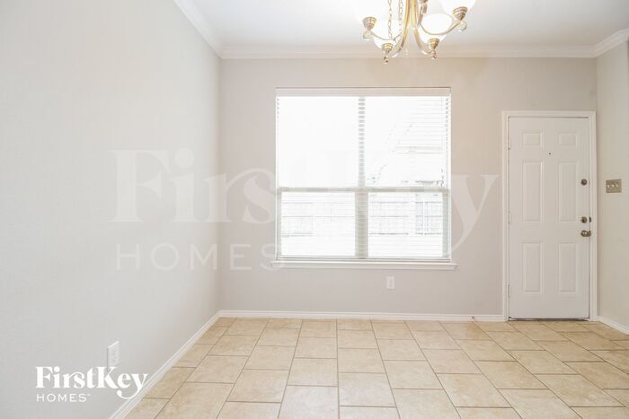 Building Photo - 1333 Shelley Dr