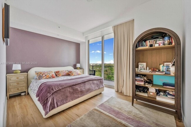 Building Photo - 2678 Tigertail Ave