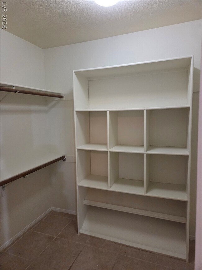 Building Photo - 3013 W Oakey Blvd