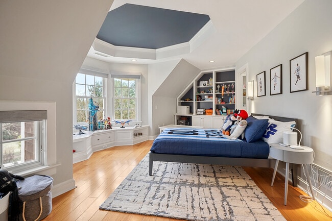 Building Photo - 556 Riversville Rd