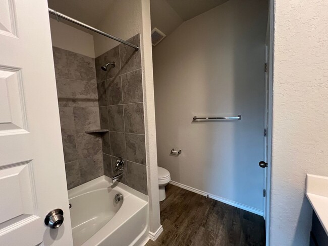 Building Photo - Beautiful 3x2 Rental Home in NBTX!