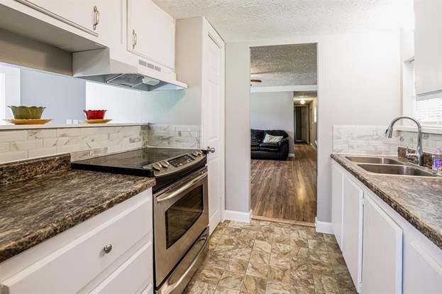 Building Photo - 27327 Peach Creek Dr