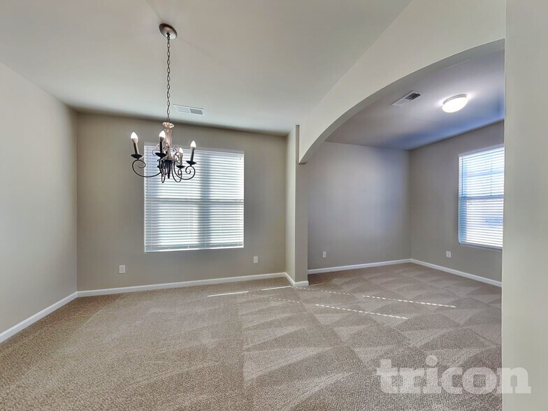 Building Photo - 1556 Culpepper Ln