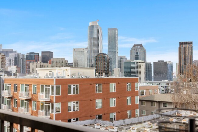 Building Photo - Top-Floor Studio with Stunning Views in Capitol Hill