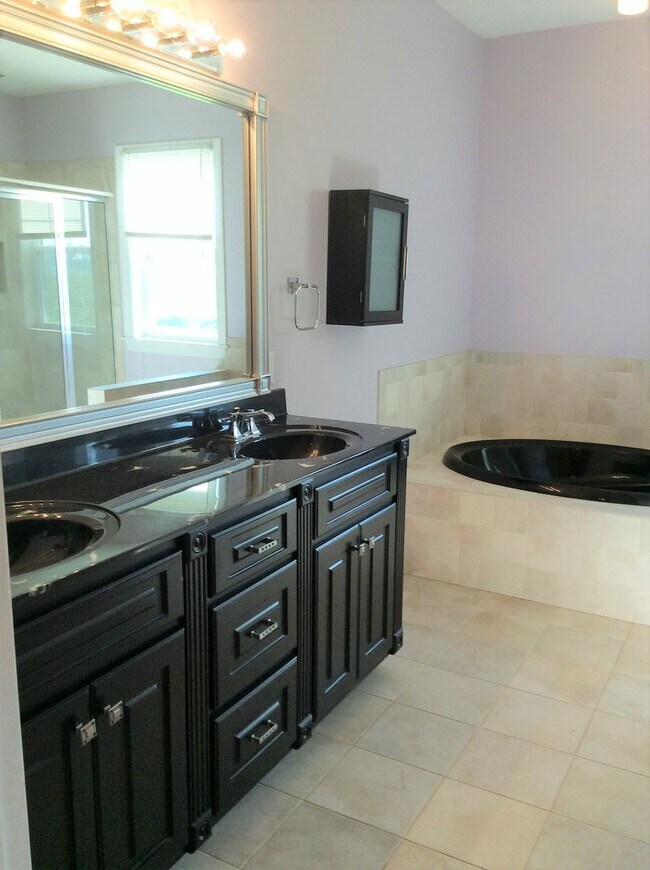 Building Photo - 416 True Vine Rd