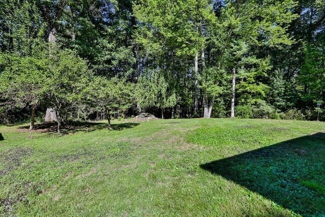 Building Photo - 22 Withington Ln