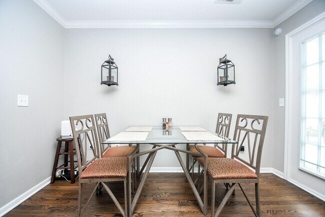 Building Photo - 2332 Winrock Blvd