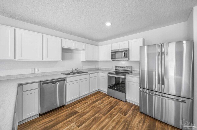 Building Photo - 8739 Schooner Ln