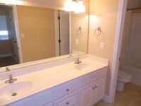 Building Photo - Townhome for Rent - 905 Bryans Way Groveto...