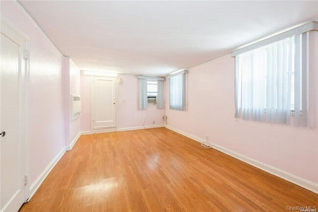 Building Photo - 838 Avenue Z