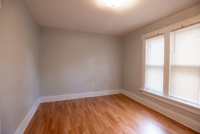 Building Photo - 796 Ebner St