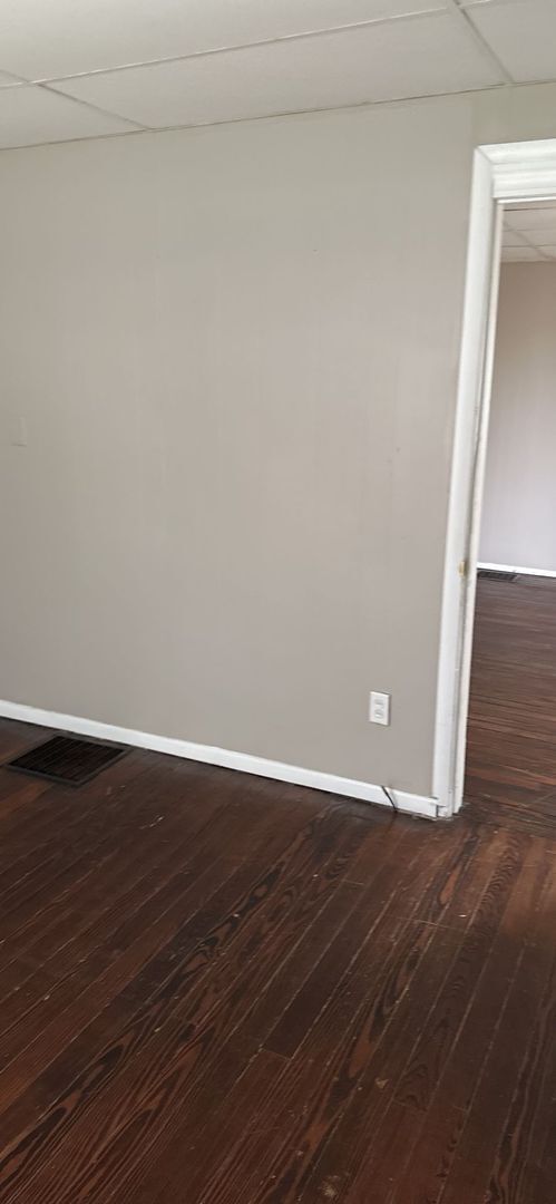 Building Photo - **Deposit Special $500** 526 Brandt 3BR/1B...