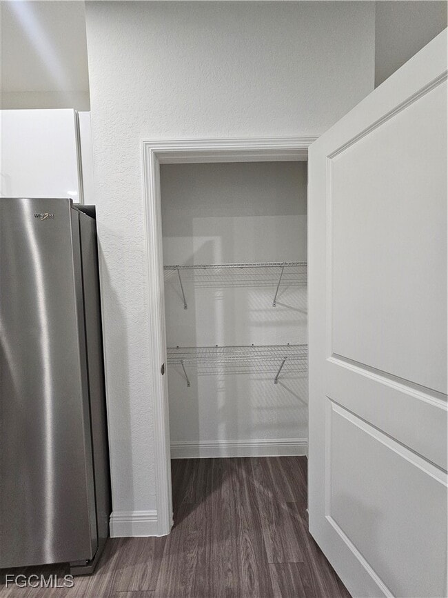 Building Photo - 8059 Sherwood Cir