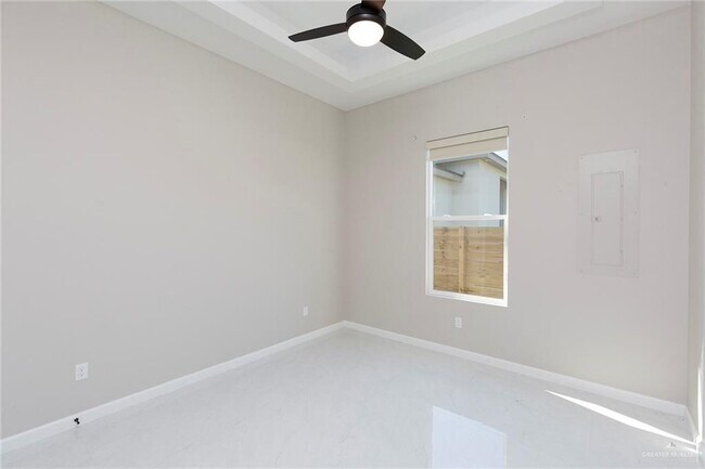Building Photo - 24 N 25th St