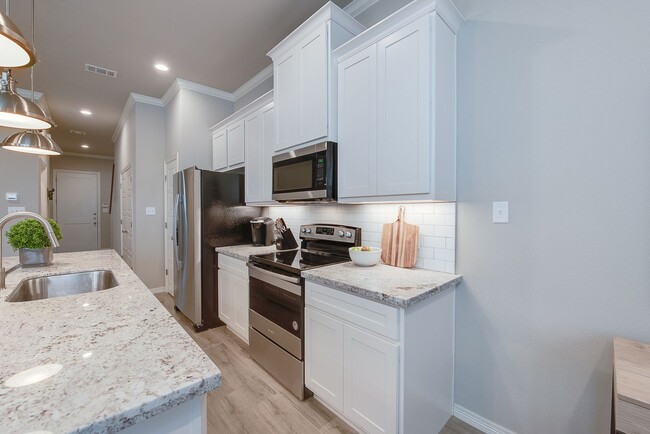 Building Photo - 4009 Oaklawn St