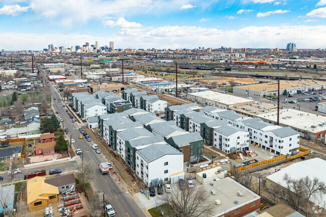 Aerial Photo - Pascal Gardens Apartments