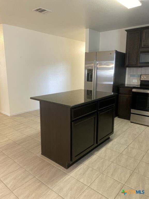 Building Photo - 9011 Sandyford Ct
