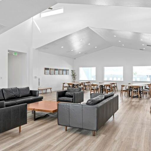 Building Photo - 687 N 380 W