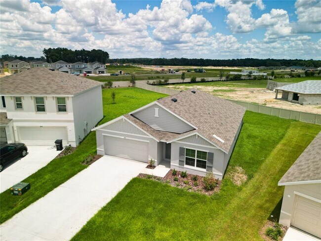 Building Photo - 8561 SW 46th Ave