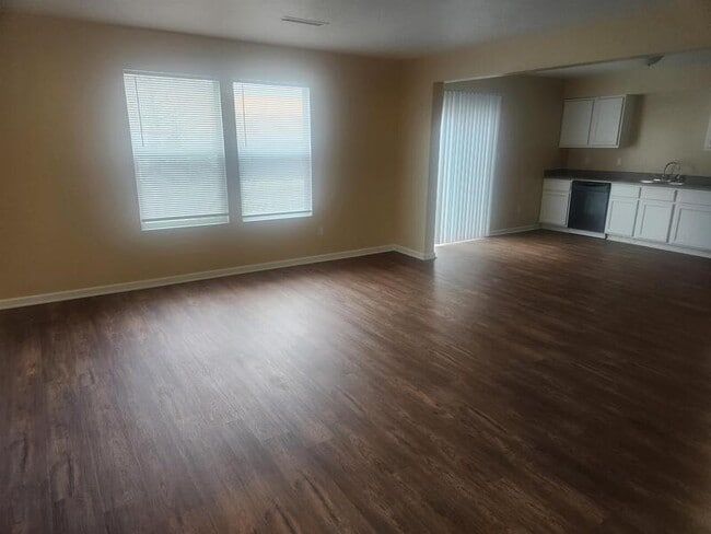 Building Photo - 1204 Topp Creek Dr