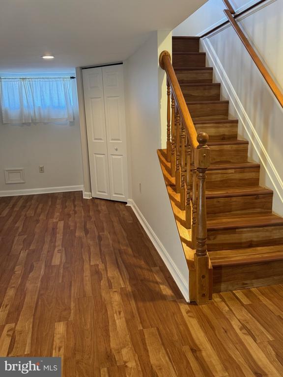 Building Photo - 606 S Belnord Ave