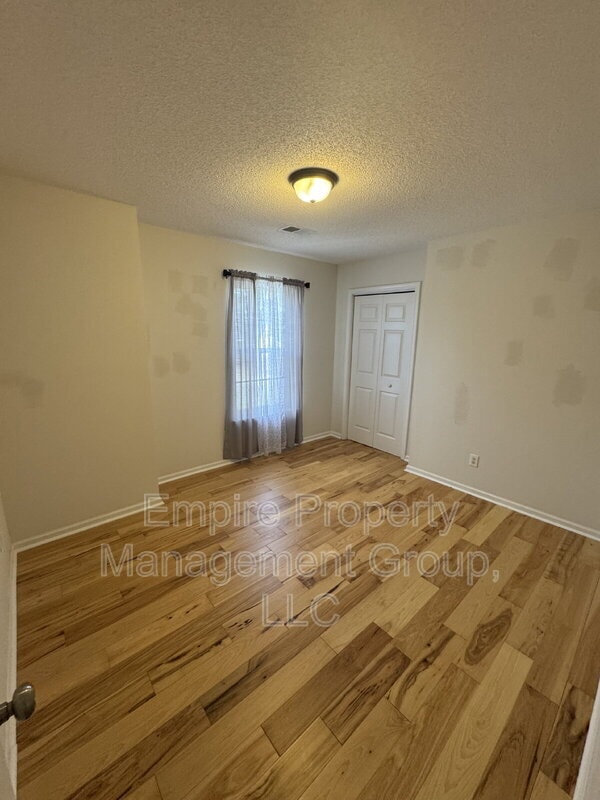 Building Photo - 66 Sand Oak Ct