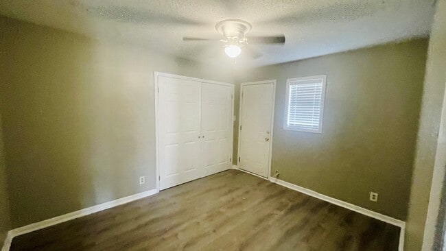 Building Photo - 3001 Jefferson Ave