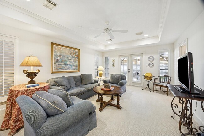 Building Photo - 2643 Westgate Dr