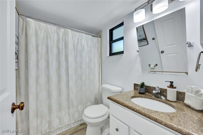 Building Photo - 600 Neapolitan Way