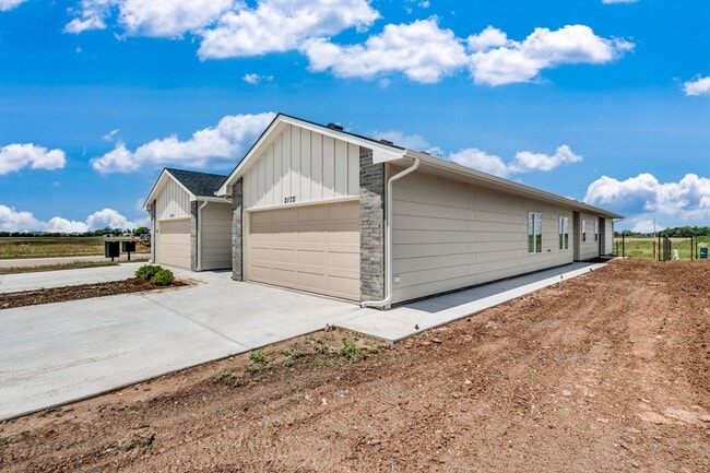 Building Photo - Cypress Glenn Kingston