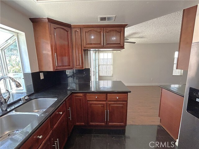 Building Photo - 3214 Canary Ct