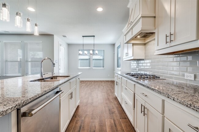 Building Photo - 16380 Moss Haven Ln