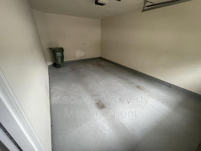 Building Photo - 11303 Kings Crest Ct