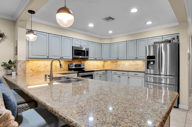 Building Photo - 22860 Ironwedge Dr