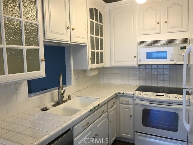 Building Photo - 5945 Armaga Spring Rd