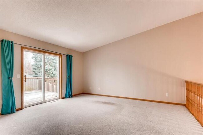 Building Photo - 2831 Carver Park Cir, Woodbury, MN, 55125