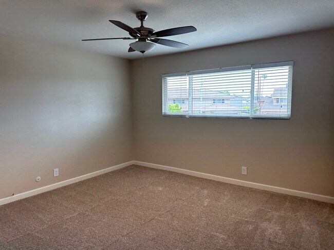 Building Photo - 1393 Scotch Cir