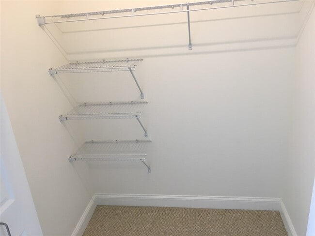 Building Photo - 875 Elm St