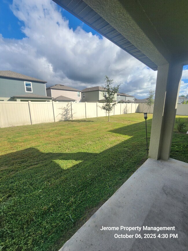 Building Photo - 35099 Ackley Trce