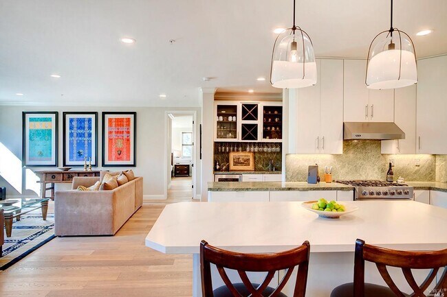 Building Photo - 109 Dahlia St