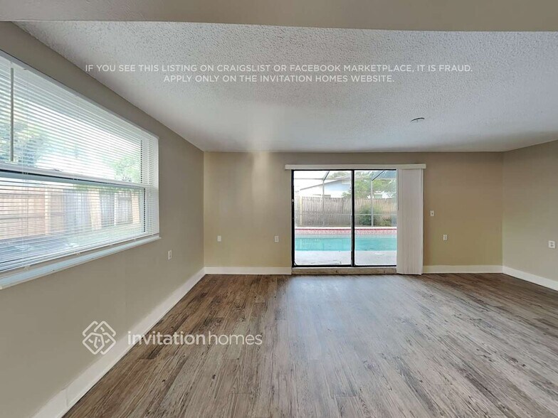 Building Photo - 1856 Greenhill Dr