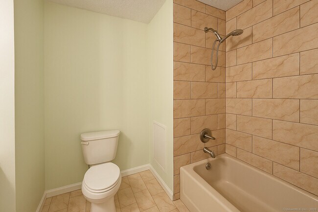 Building Photo - 27 Crows Nest Ln